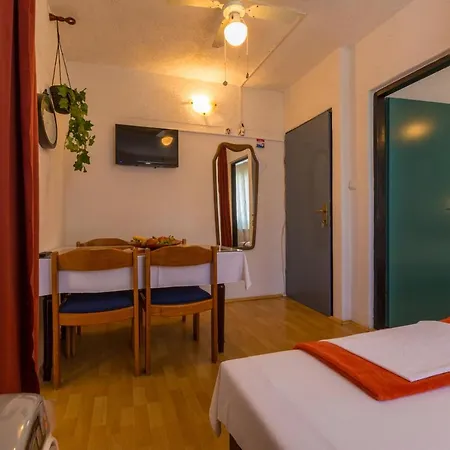 Sira 4 Apartment