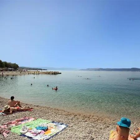 Apartment Sira 4 *