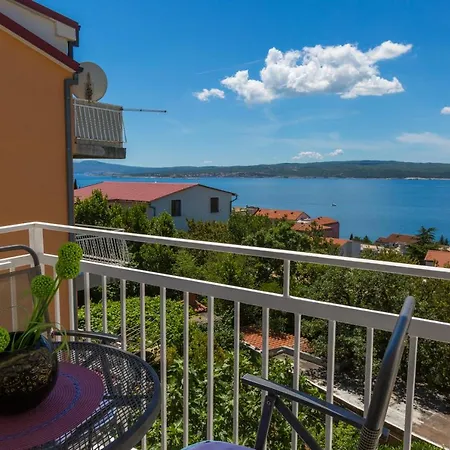 Apartment Sira 4