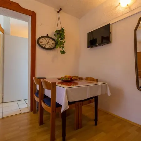 Sira 4 * Crikvenica
